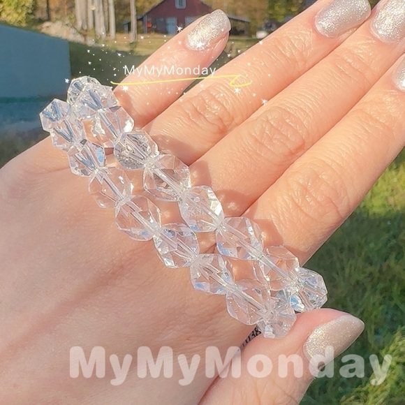 Handmade Jewelry - Clear Quartz Bracelet 9mm
